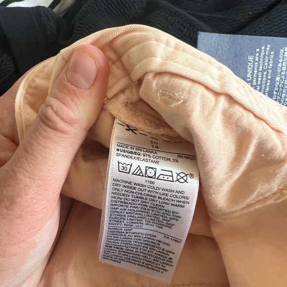 GAP - City Short Shorts - Picture 5 of 7